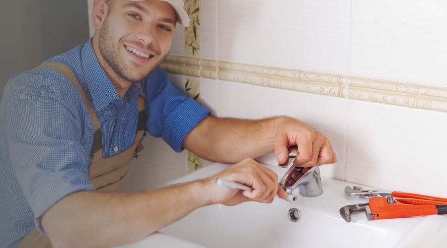 Professional clogged toilet repair in Aurora, MO